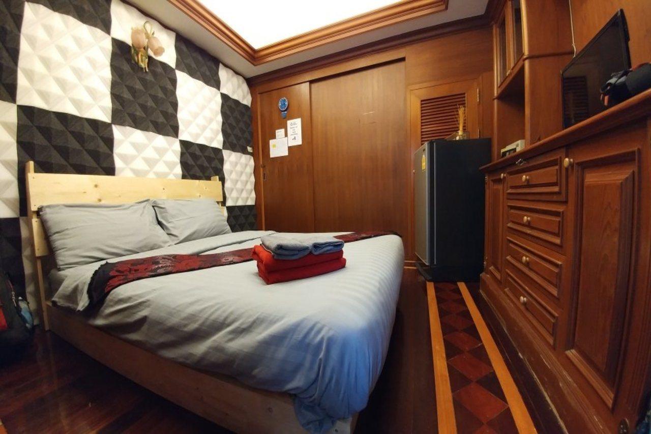 B&B 22 House Bangkok Bagian luar foto
