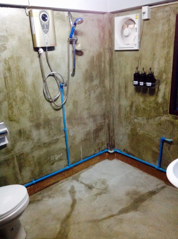 B&B 22 House Bangkok Bagian luar foto