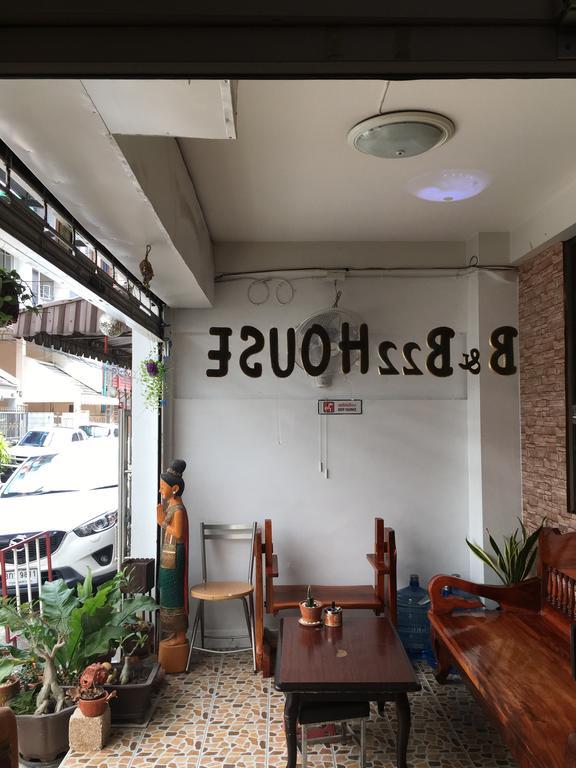B&B 22 House Bangkok Bagian luar foto